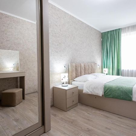 Ninia'S Apartment Kutaisi Ngoại thất bức ảnh
