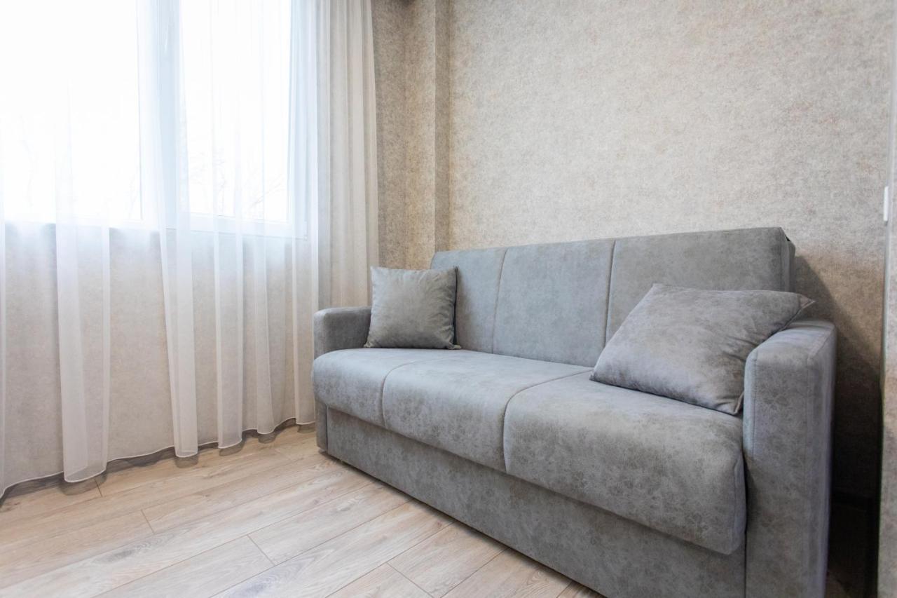 Ninia'S Apartment Kutaisi Ngoại thất bức ảnh
