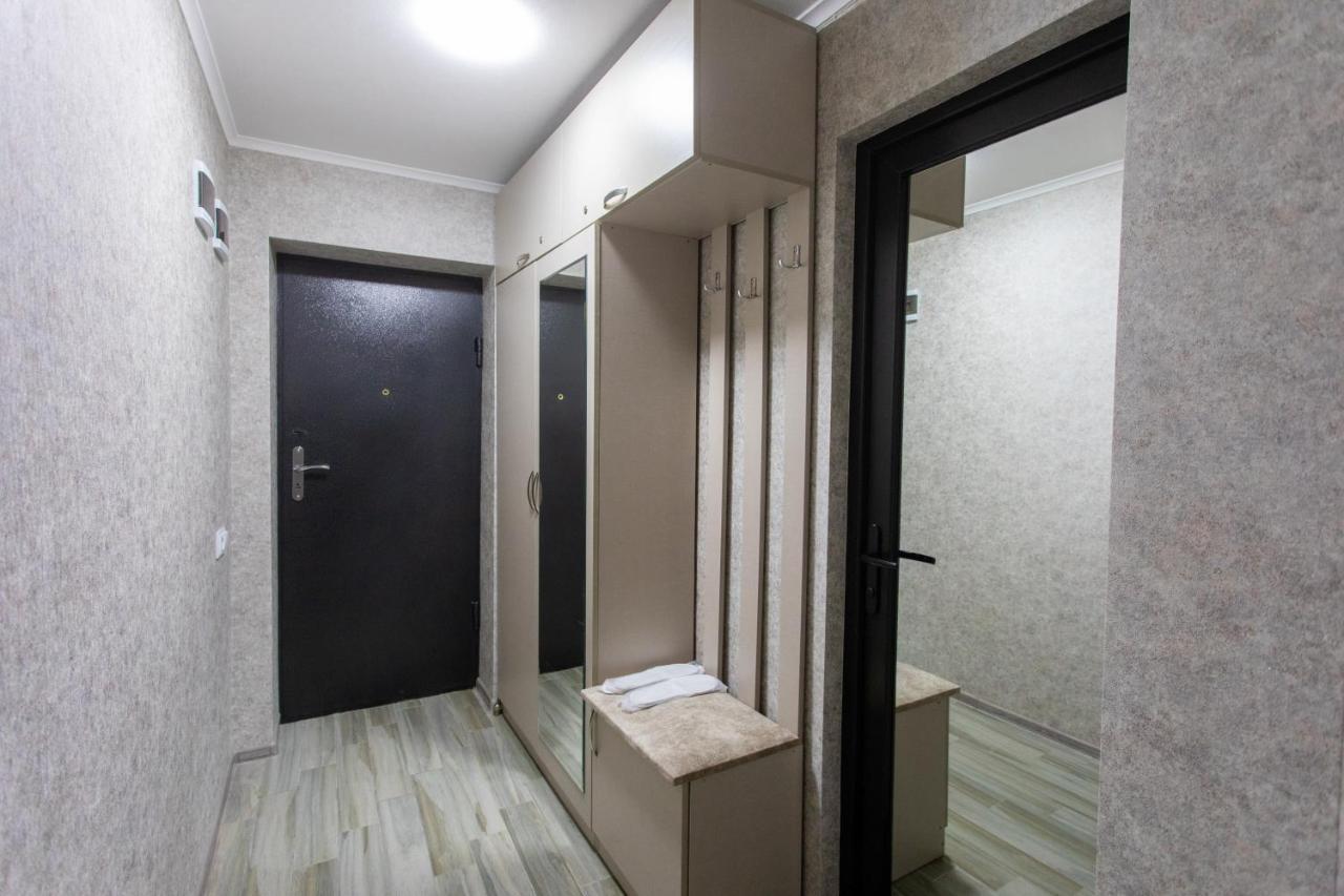 Ninia'S Apartment Kutaisi Ngoại thất bức ảnh